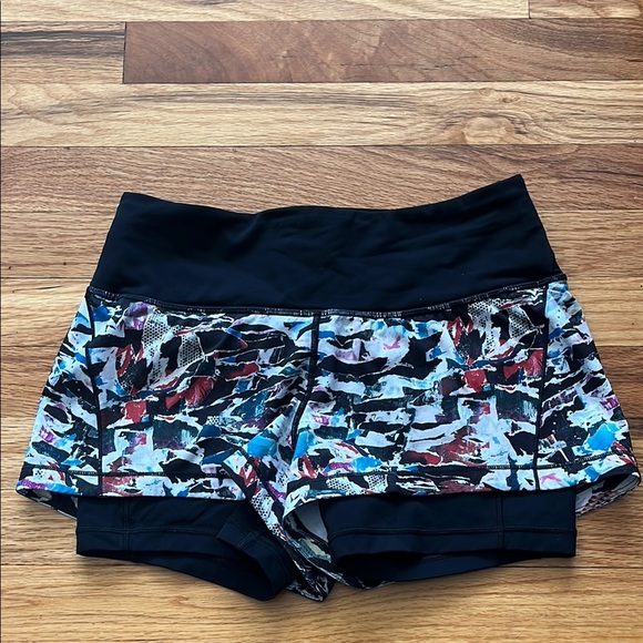 LULULEMON culture clash size 4 break free shorts 2.5in - Picture 2 of 7